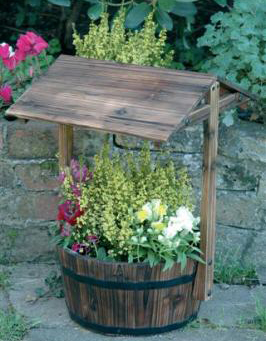 Small Wishing Well  Flower Planter 